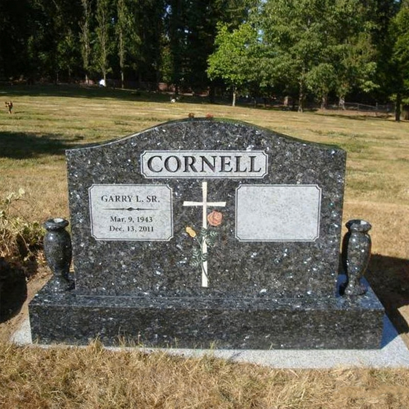 Leac uaighe Comhpháirteach Eibhear Tras-Róis